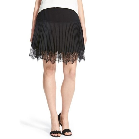 NWT Nordstrom Chelsea28 Pleated black Lace Mini Skirt Size 4 - Picture 1 of 6